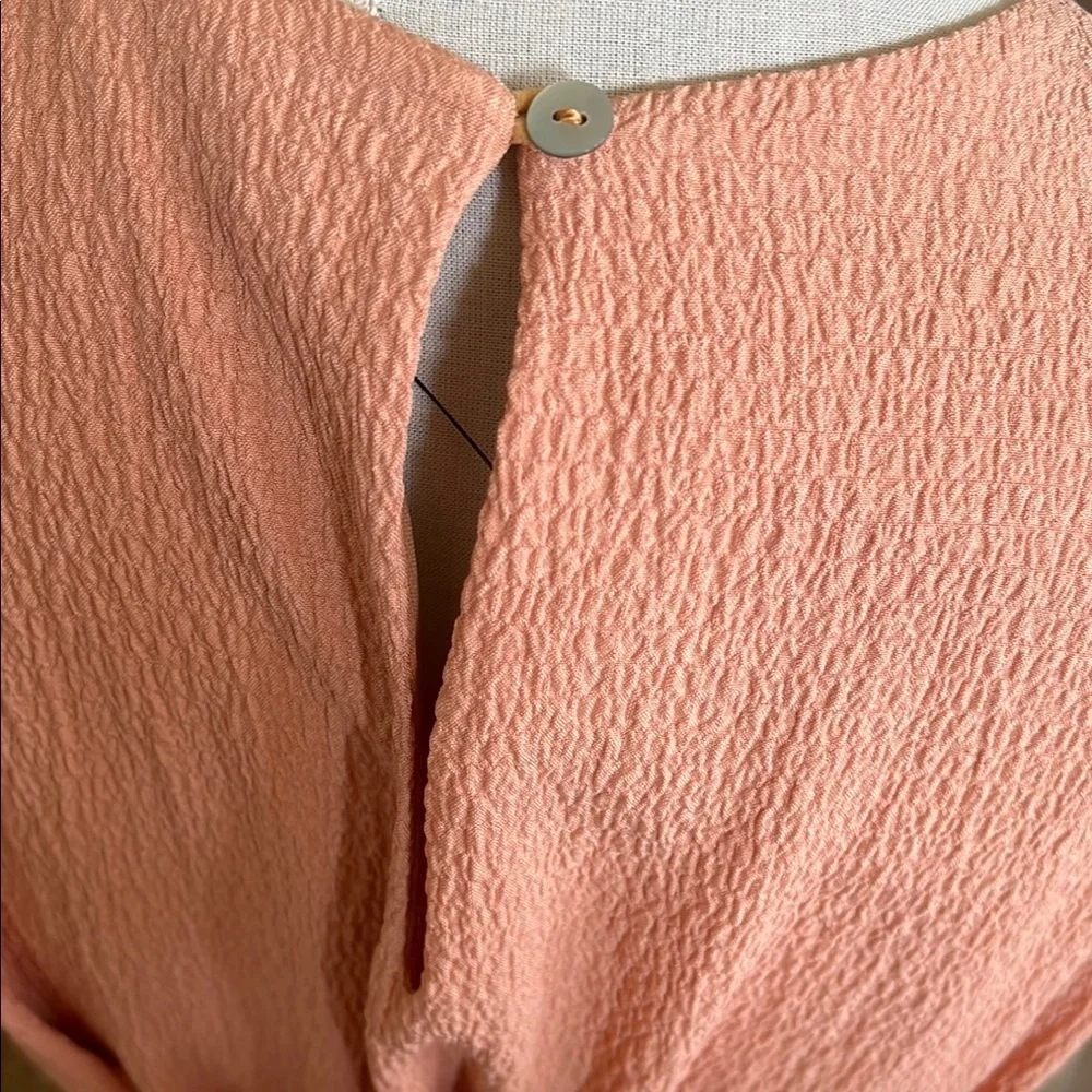 Promesa Peach Textured Deep V-Neck Twist Front Mini Women Dress Small NWOT - Picture 3 of 11